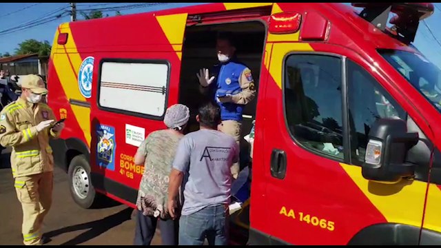 Colisão na esquina da Escola Nossa Senhora da Salete, no Brasmadeira, preocupa pais pela falta de sinalização