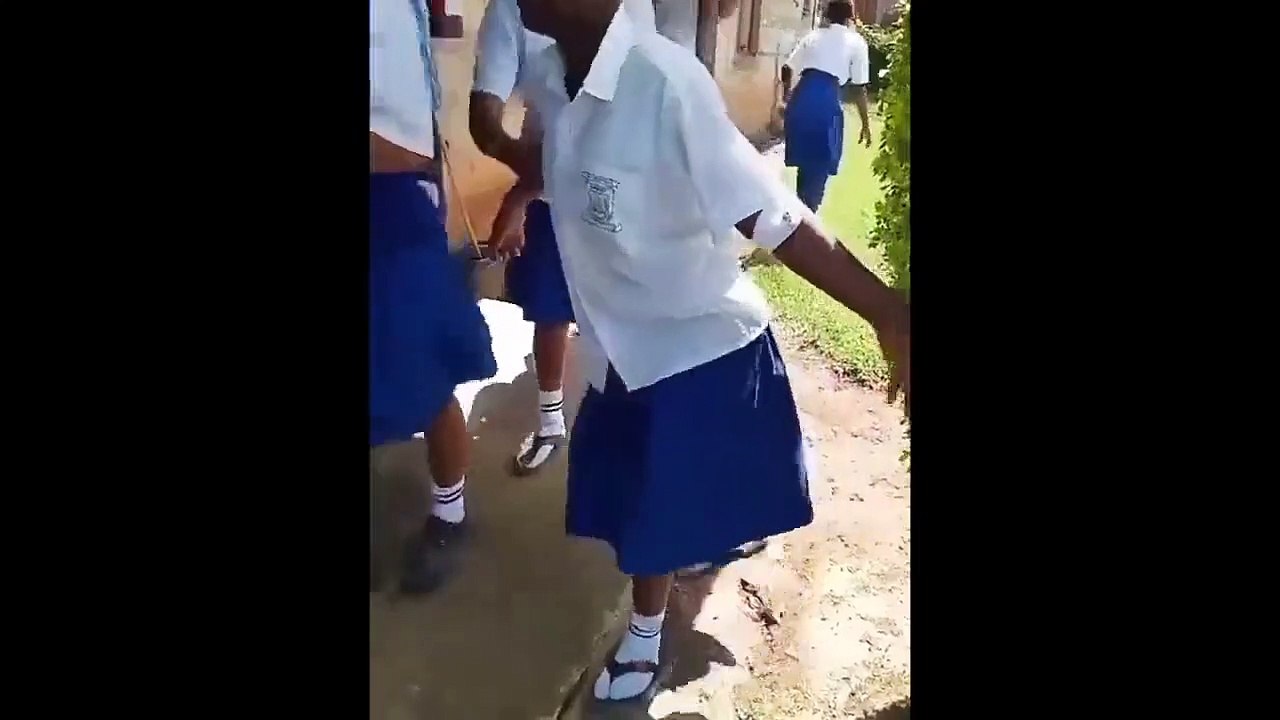 Vídeo: doença misteriosa provoca paralisia em mais de 100 estudantes no Quênia