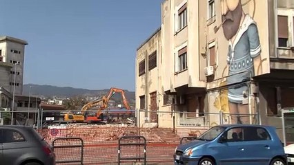 Demolizioni I-Hub, "caduto" anche Lillo il Marinaio