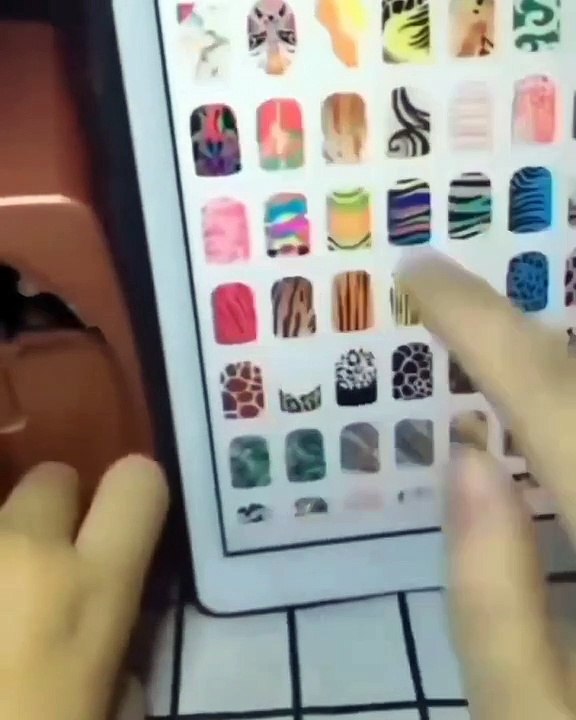 Así son las sorprendentes impresoras de uñas 3D para casa que te dejarán boquiabierta