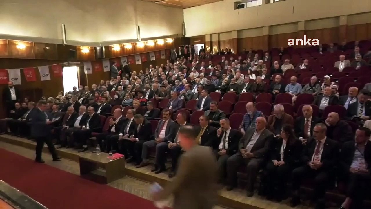 Murat Bakan, député du CHP d'Izmir : « Nous n'occuperons pas ces sièges pour toujours »