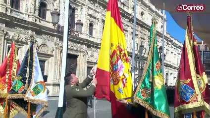 Izado de la bandera en la Plaza de San Francisco