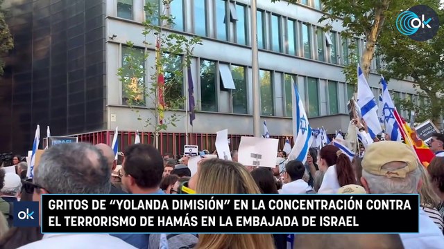 Gritos de “Yolanda dimisión” en la concentración contra el terrorismo de Hamás en la embajada de Israel