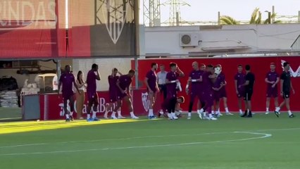 Primer entrenamiento de Diego Alonso como entrenador del Sevilla