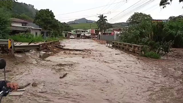 ext-lluvias-desamparados-aserri-101023