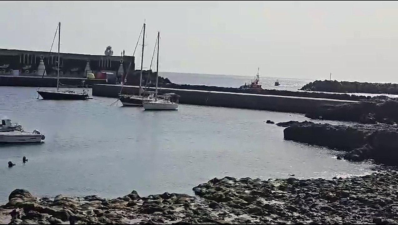 Llegada de un cayuco a La Restinga, en El Hierro
