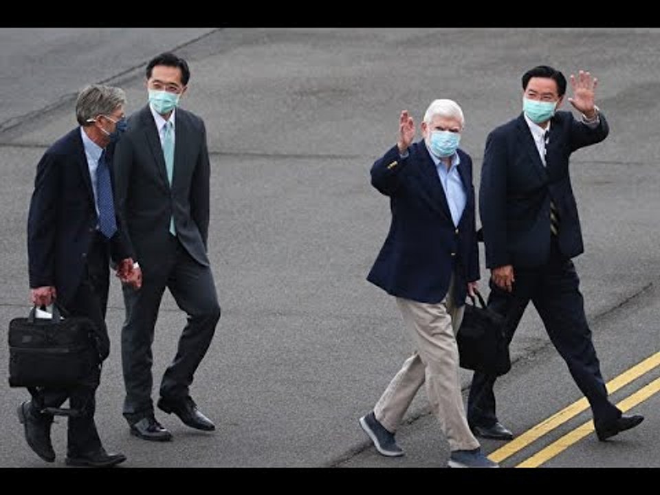 ✅  美国拜登政府14日派遣前国务卿、美国气候变迁特使凯瑞（John Kerry）前往中国上海访问，双方针对气候变迁议题“承诺进行合作”；同一天也派出美国前参议员陶德（Chris Dodd）、前副国务