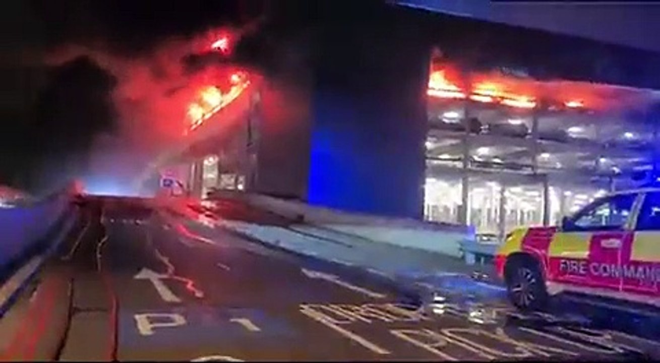 video-shows-the-roof-of-the-carpark-at-at-luton-airport-engulfed-in