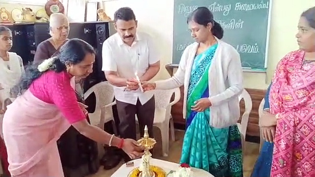 பிள்ளைகளால் கைவிடப்பட்ட முதியவர்களின் நடனத்தை பார்த்து கதறி அழுத நீலகிரி ஆட்சியர்