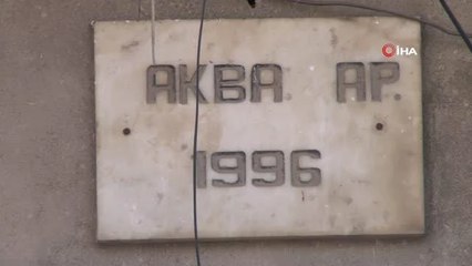 Yaşlı adam Kahramanmaraş merkezli depremlerde terk edilen binada tek başına yaşıyor