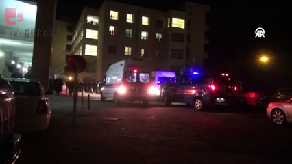 İki kamyonetin çarpışması sonucu 3 kişi yaralandı