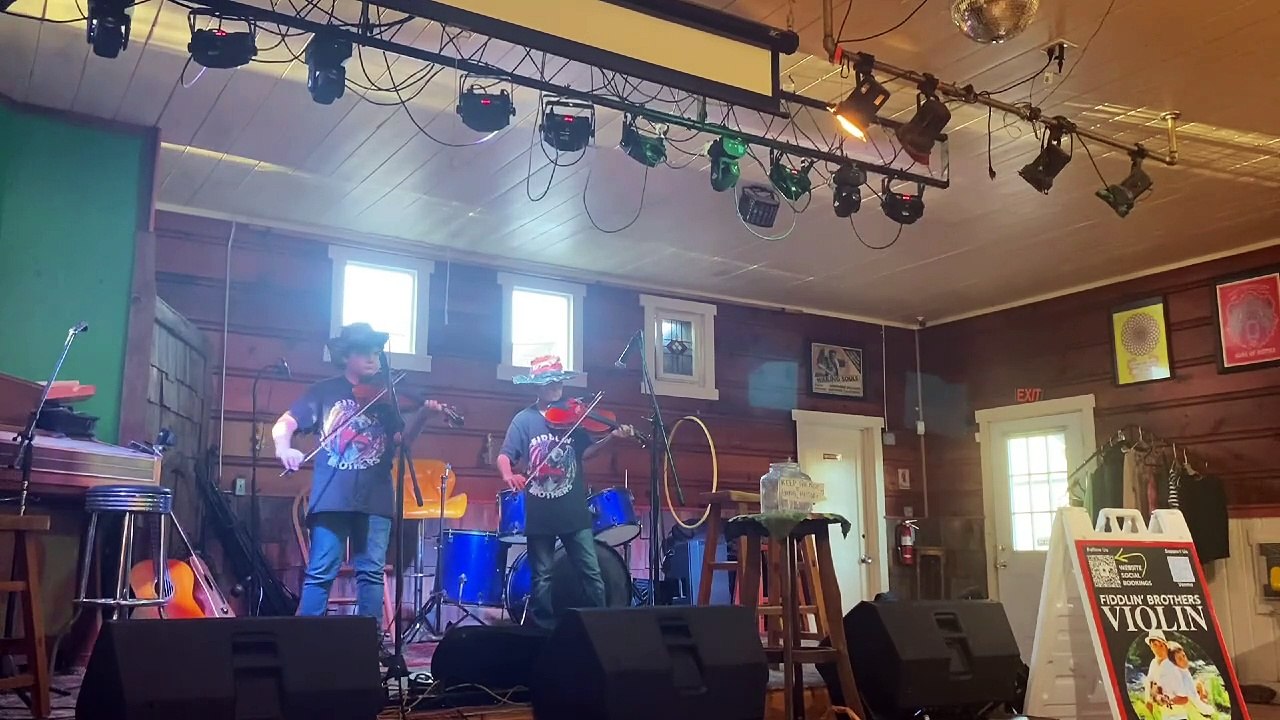 Fiddlin Brothers Where The Streets Have No Name By U2 violin cover live video Dailymotion