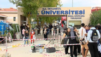 Üniversitede servis krizi yaşandı, öğrenciler tepki gösterdi: Dağ başına geliyorum ve ücret alıyorlar