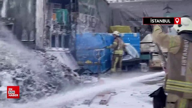 İstanbul'da sahte içkilerin muhafaza edildiği depo küle döndü