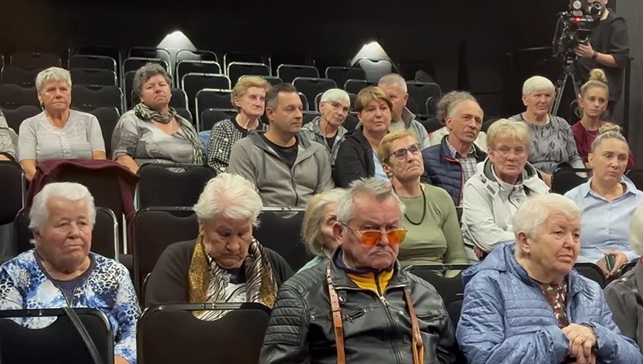 Nie daj się oszukać w sieci  - Szkolenie dla seniorów (Minister Janusz Cieszyński)