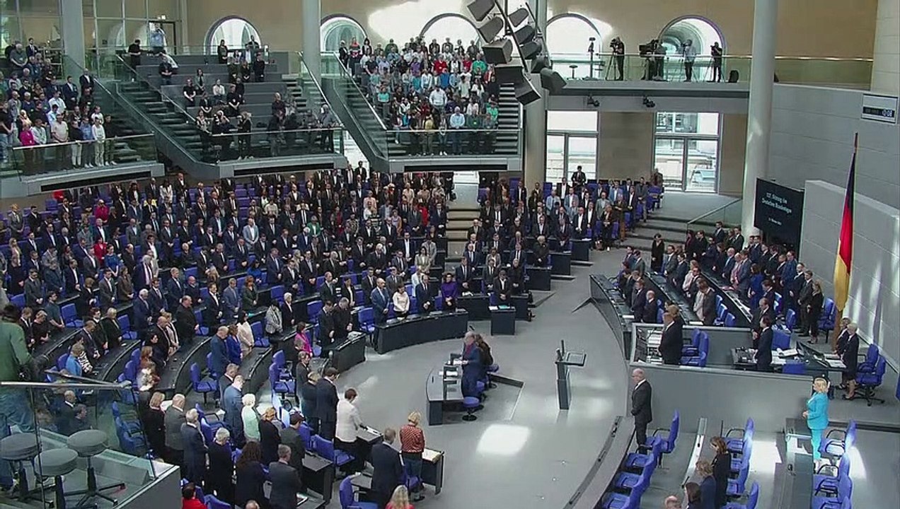 Schweigeminute im Bundestag für Israel