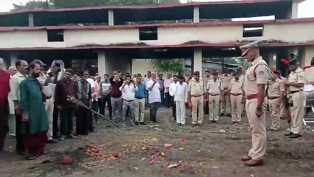 Video: राजकीय सम्मान के साथ स्वतंत्रता संग्राम सेनानी को दी अंतिम विदाई