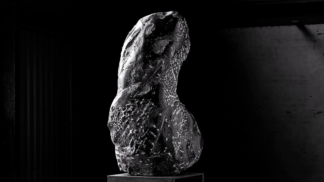 RUMPF II - sculpture by Daniel Priese