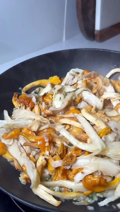 ROULEAU D’AUTOMNE  #courge #automne #rouleaudeprintemps  #asianfood #champignon #pleurote #girolle #potimarron #rolls #cuisine #recette #recipe #recipes #chef