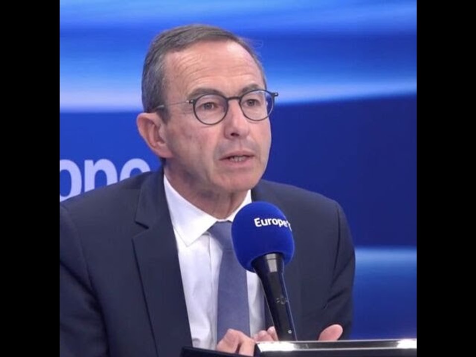 « Marine Le Pen, sors de ce corps » : Sonia Mabrouk cherche des poux à Bruno...