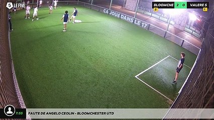 Faute de Angelo Ceolin - BLOOMCHESTER UTD