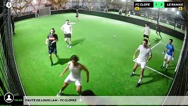 Faute de Louis LAM - FC CLOPES