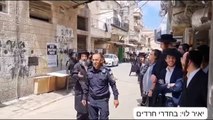 Siyonizm karşıtı Yahudiler Kudüs'te Filistin bayrağı astı