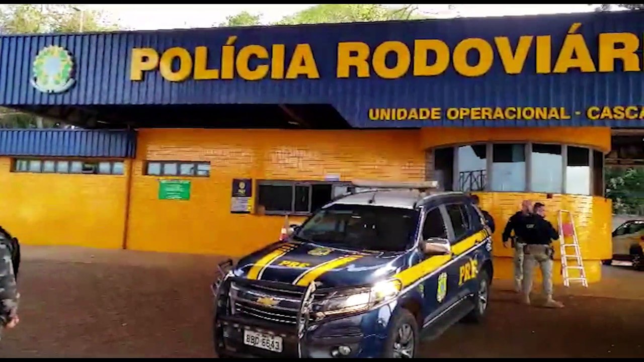 PRF de Cascavel realiza grande apreensão de cocaína na BR-277