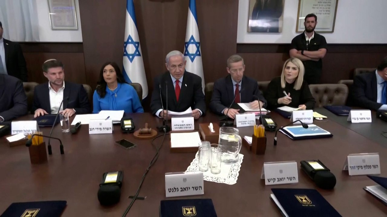 لمواجهة طوفان الأقصى.. ماذا يُرتقب من حكومة الطوارئ في إسرائيل من مخططات؟