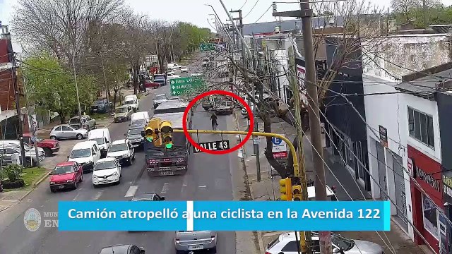 Camión atropelló a una ciclista en la Avenida 122