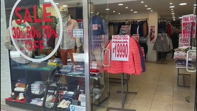 Campaña argentina se recalienta con acusaciones cruzadas por crisis cambiaria