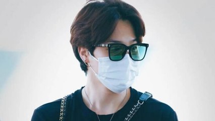 방탄소년단 지민, 공항 빛낸 비주얼 '만점 슈퍼스타'..전세계 트위터 1위