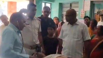 जमुई: 30 फीट गहरे खाई में गिरी बाइक, चालक की हालत गंभीर