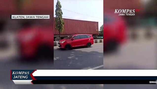 Kecelakaan Beruntun 2 Minibus dan 3 Truk, 1 Orang Terluka