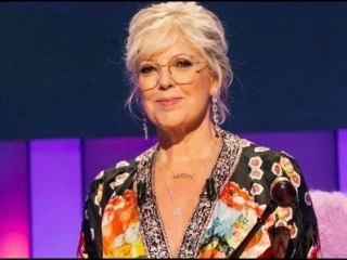 Laurence Boccolini : incapable de faire son deuil, elle envoie un message poignant à...