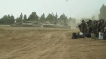 Israele prepara l'offensiva di terra, carri armati al confine