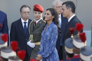 Gritan '¡Que te vote Txapote!' a Pedro Sánchez tras saludar a Felipe VI en el desfile del 12 de octubre