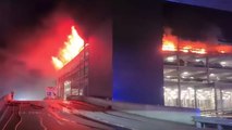 İngiltere’nin Luton Havaalanı’nda çıkan yangın sonrası uçuşlar durduruldu