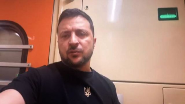 Ucraina, Zelensky ringrazia Stati Uniti per nuovi aiuti militari