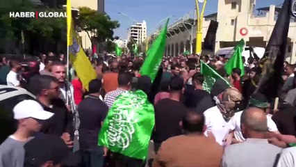 Filistinliler, Gazze’deki hastane saldırısını protesto etti