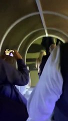 Alman heyet Tel Aviv'de saldırı sirenleriyle birlikte apar topar kendilerini yere attı