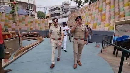 ভিড় সামলাতে প্রস্তুত তো? বিভিন্ন মণ্ডপ সরেজমিনে ঘুরে উত্তর খুঁজল কলকাতা পুলিশ