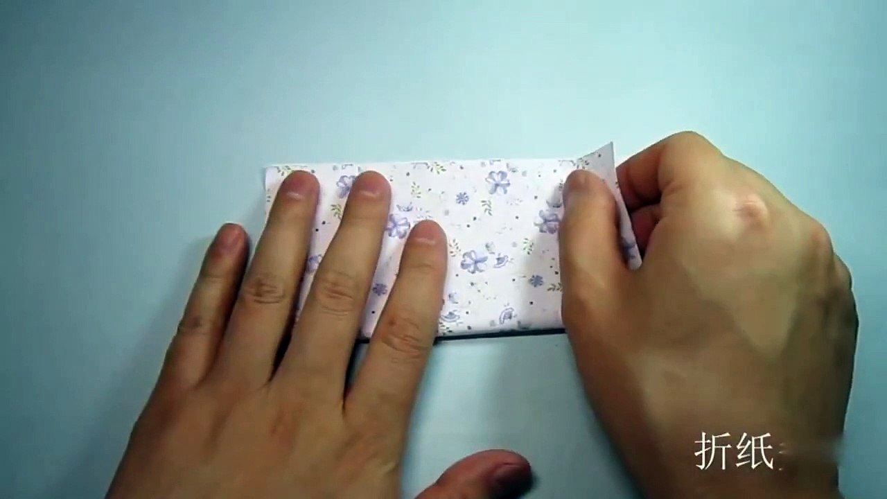 Hand made origami, simple folding method of flower storage box, beautiful and practical
