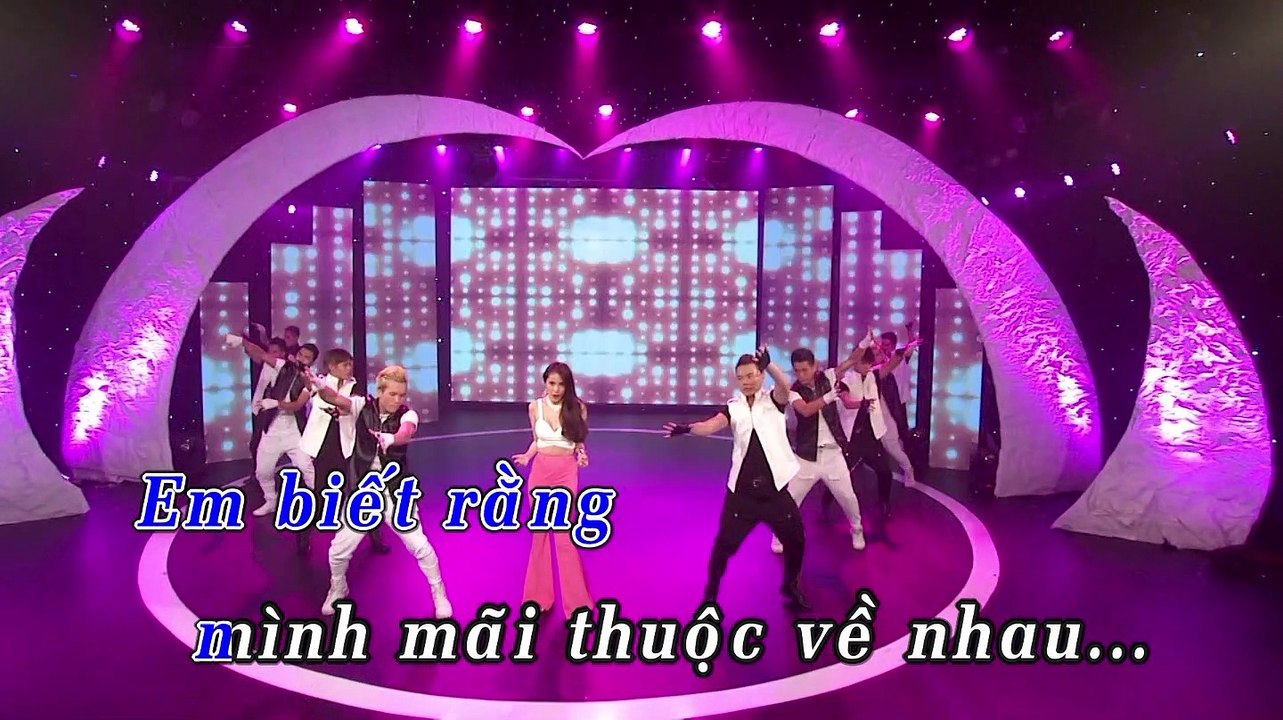 Kiss me HD - Thuy Tien