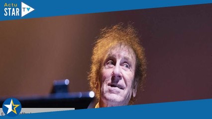 « Avant un concert, je fais le poirier »… Alain Souchon dévoile une anecdote surprenante