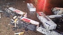 Gol carregado de cigarros pega fogo ao bater em outros veículos na PR-323, em Umuarama