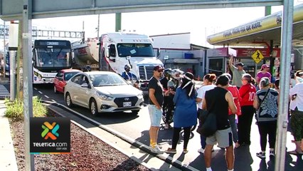 tn7-Continúan-las-manifestaciones-en-Goicoechea-por-falta-de-agua-121023