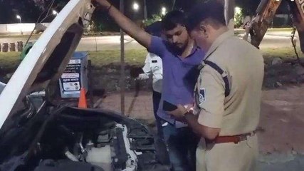उज्जैन: आचार संहिता के चलते पुलिस ने की कार्रवाई, 15 वाहनों से जप्त किए हूटर