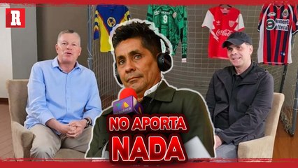 RICARDO PELAEZ le tira a JORGE CAMPOS