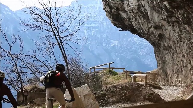 ASSO - Don't Stop (1983)